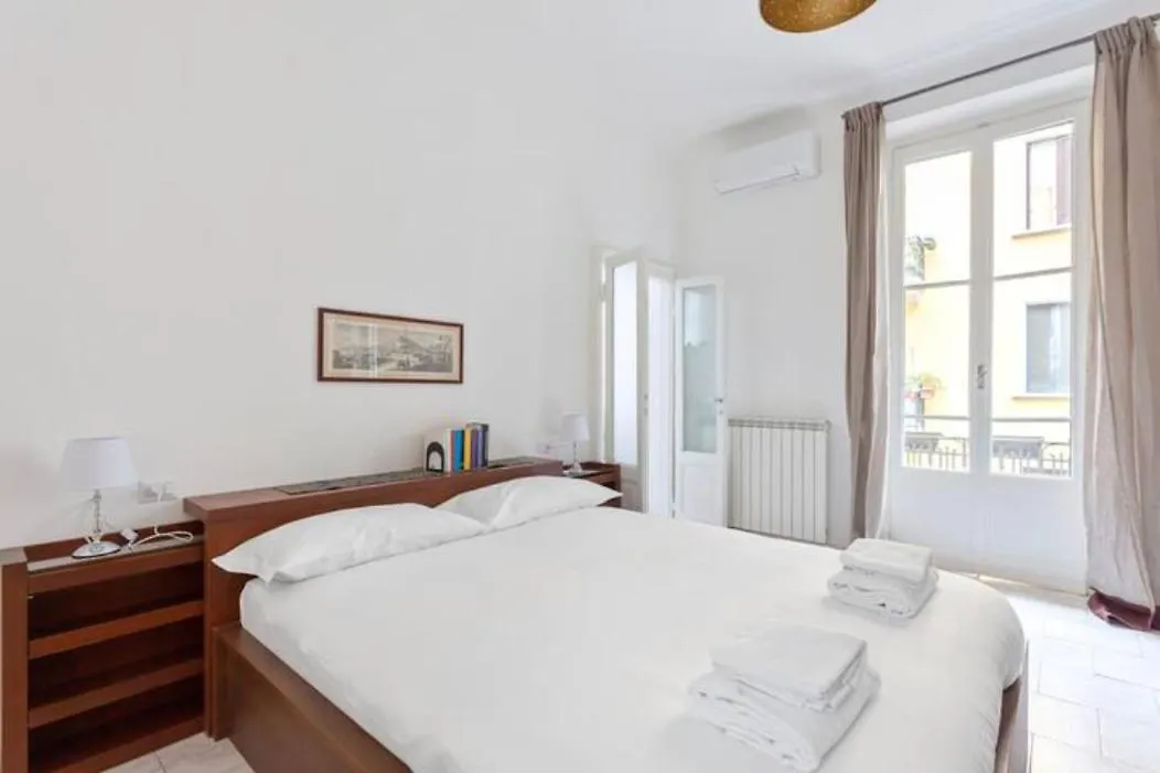 Isola And Zara Comfortable Apartment Milan